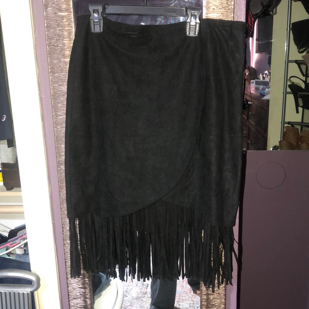 Fringed skirt